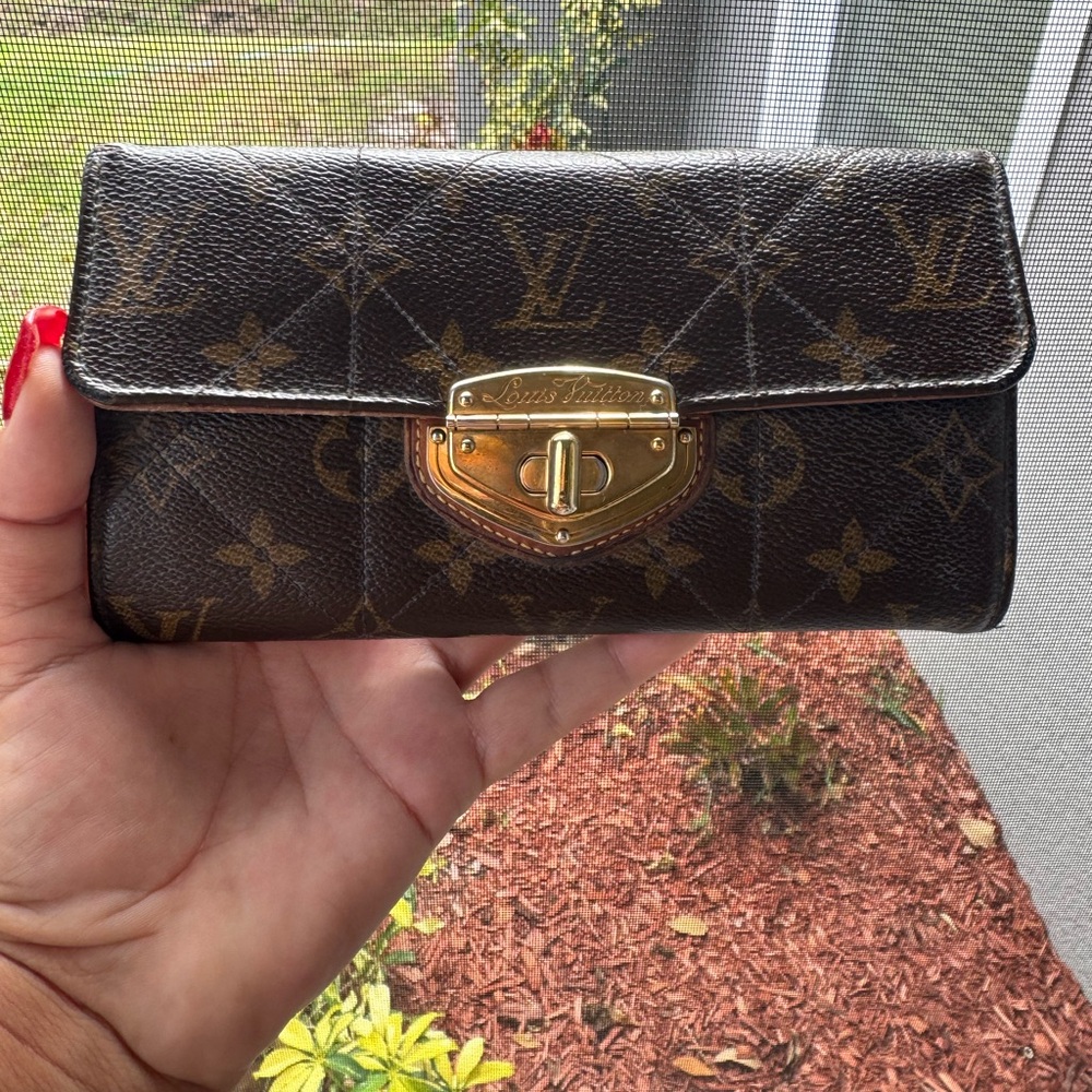 LOUIS VUITTON MONOGRAM CANVAS ETOILE SARAH WALLET - Picture 3 of 12